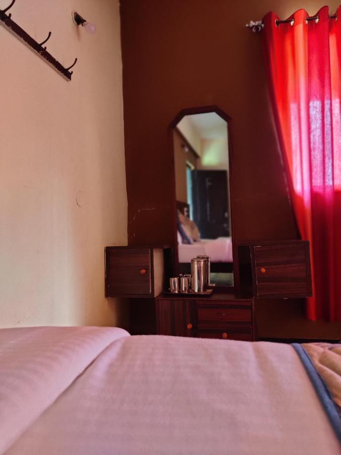 Hotel Caveri Comfort Inn Madikeri Esterno foto