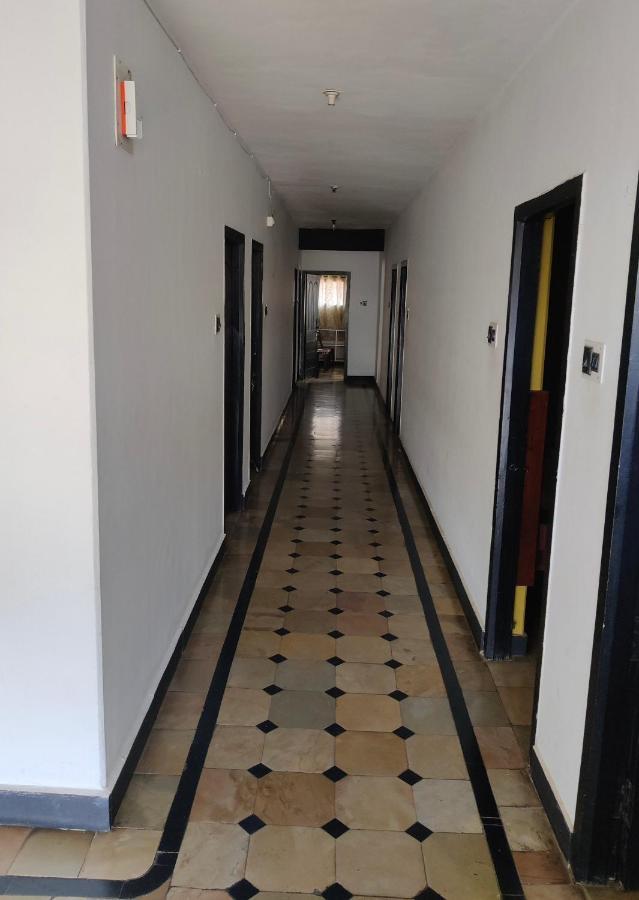 Hotel Caveri Comfort Inn Madikeri Esterno foto